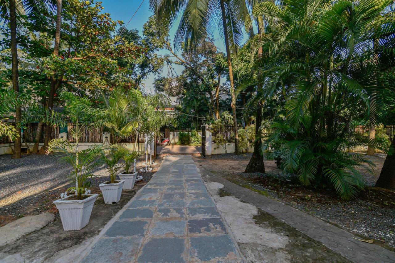 ארפורה Gr Stays Private Pool Villa In Calangute 5 Mins To Baga מראה חיצוני תמונה